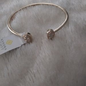 Ivory Mother of Pearl Calla Gold Bracelet